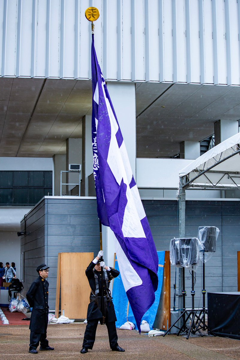 押忍

先日、大学祭10/15にて震災以来の大團旗の復活を遂げました。
我ら東北工業大学学友会應援團のさらなる発展へのお見届けの程、宜しくお願い致します。

失礼致します