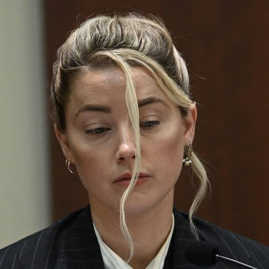 DarwinnReturns's tweet photo. Who's more of a bad wife?

Like for Amber Heard, Retweet for Jada Smith. https://t.co/MjGPy6FYqK