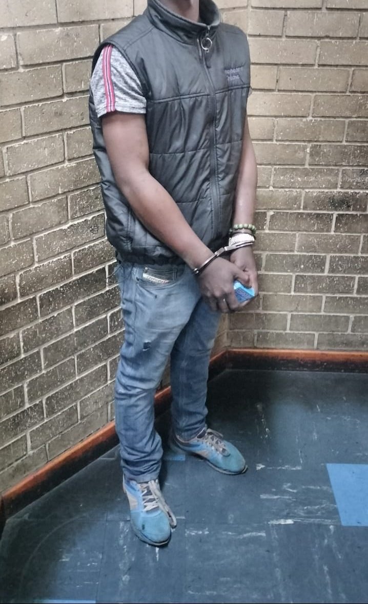 1x male arrested by the #JMPD IIOC Undercover Unit for the possession of drugs (Nyaope) at Commissioner & Eloff Str, JHB CBD. Whilst on patrol officers stopped & searched a suspicious male who was found in possession of 38x pkts of Nyaope & 6x Mandrax tablets. #ManjeNamhlanje