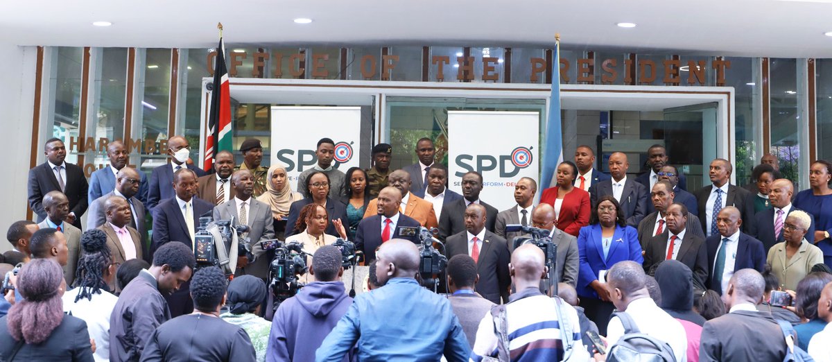 HonMoses_Kuria's tweet photo. The National Youth Service (NYS), will be in for a major transformation from where it had started in 2015 before it was messed up. NYS will reengineer a great transformation in this country, wake up the Agricultural sector, revive manufacturing, incarcerate the culture of patriotism, which will be the tool of hope,and discipline to our youths. 

Our Huduma centres have been a popular source of government services for so many of us, and we must make sure they become self sustainable without depending so much on the National Treasury. What of introducing a small fee for services offered? What of providing private sector services at a small fee? Venturing into E-commerce?