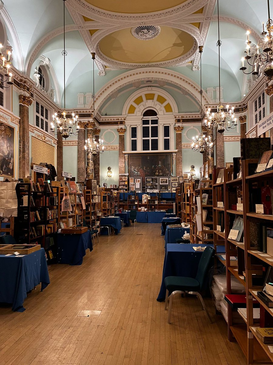 ABARareBooks's tweet photo. Have you got your ticket to Chelsea Rare Book Fair?

🌟OPENING DAY Friday 3 November: 2pm - 7 pm | Tickets: £10
✨Saturday 4 November: 11am - 5pm | Free entry
🏛️Chelsea Old Town Hall, London, SW3 5EE
🎫Get your tickets for Friday: https://t.co/SSRwCkGSMo https://t.co/6Qe7VaMeML