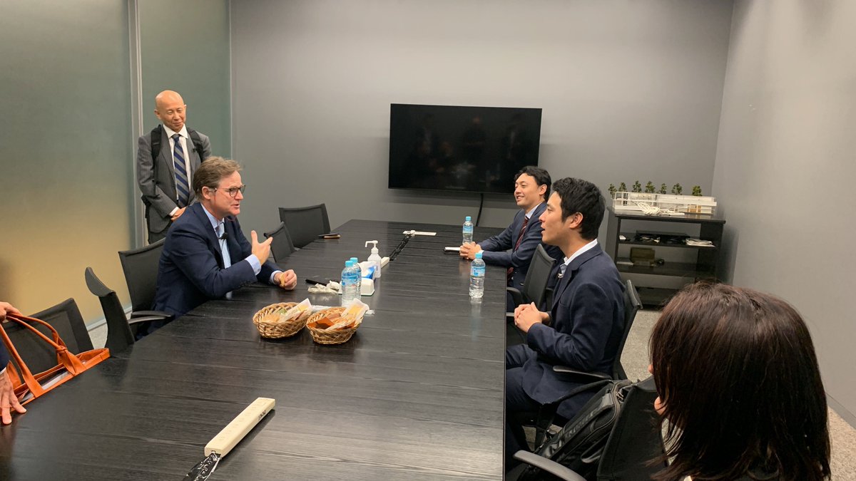 ELYZA_inc's tweet photo. Meta Global Affairs 担当社長Nick Clegg氏の来日に合わせて特別講演イベントが開催され、松尾豊教授とご一緒に、ELYZAがご指名をうけ登壇しました。Metaからは国内の生成AIのオープンイノベーションを推進する存在になって欲しいとのご期待をいただきました。
https://t.co/KZocSUzIqZ https://t.co/Hyw8VvcgNW