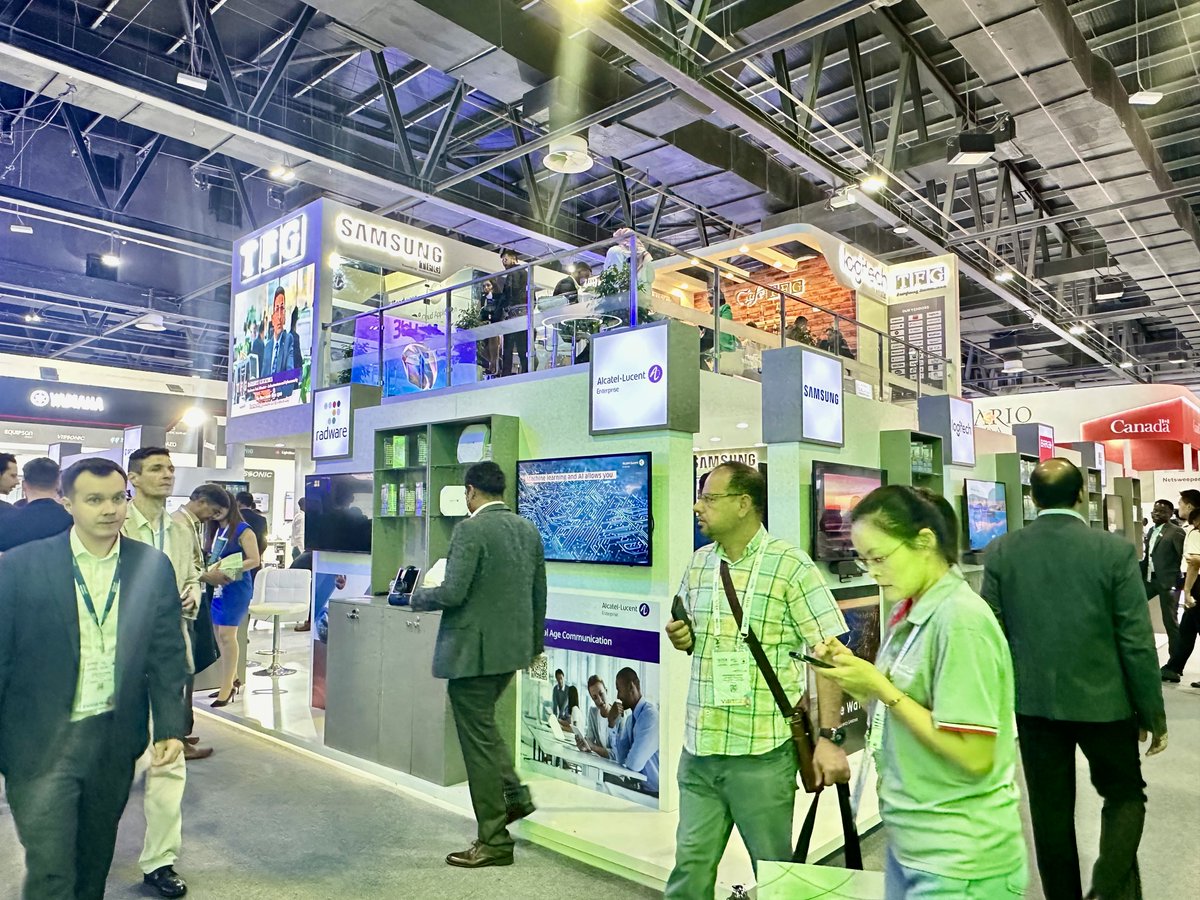 tech_fz's tweet photo. Great start to the @GITEX_GLOBAL Event.
Looking forward to seeing you all at #TFG stand in 𝗛𝗮𝗹𝗹 𝟮 - 𝗦𝘁𝗮𝗻𝗱 𝗕𝟭𝟬
#tfg #techfirstgulf #innovation #ITsolutions #ITservices #ITdistributors #ITDistributorsMEA #technology #dubai #collaboration #GITEX #exhibition https://t.co/OeY9KX1MYp