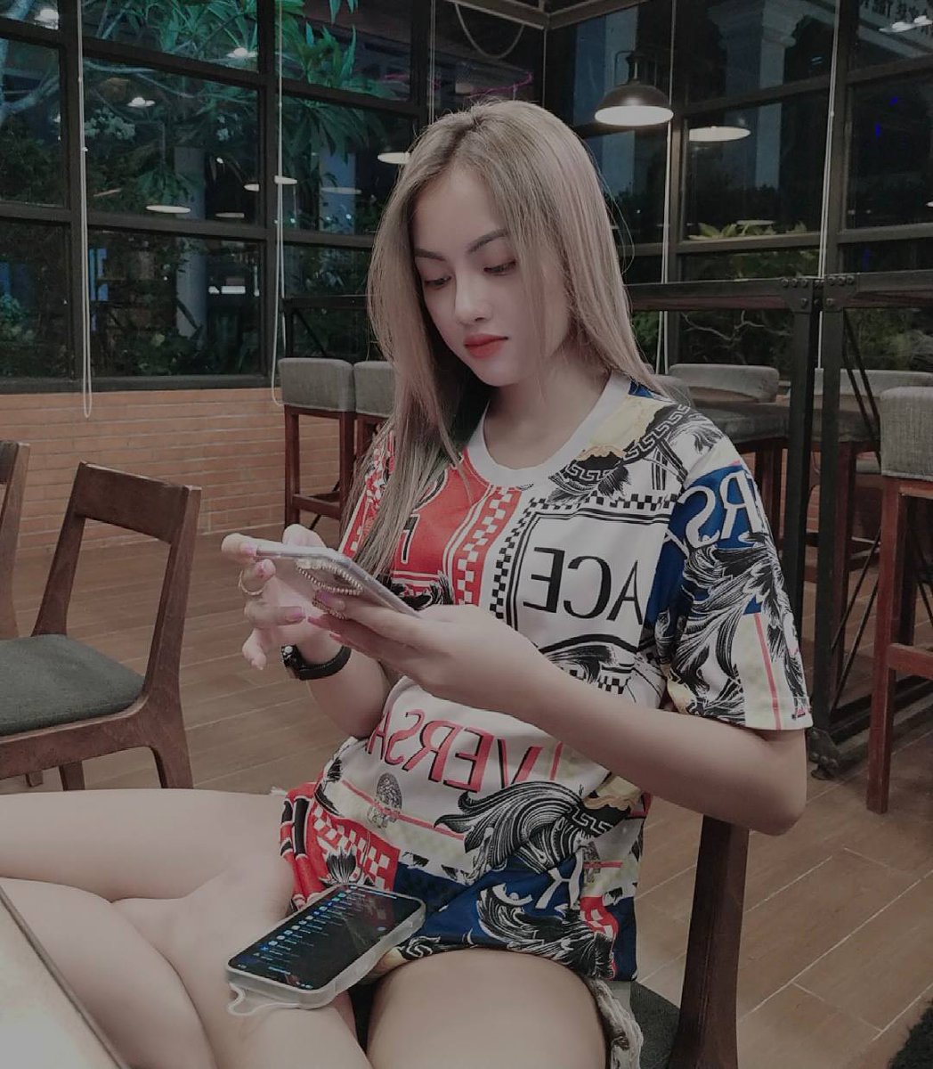 This is my first time contacting Twitter. It feels fresh and novel. Friends, here I come.