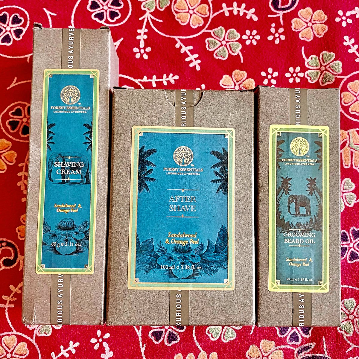 piyamamtiyas's tweet image. যেই মানুষ টা পুজো উপলক্ষে আজ পর্যন্ত নিজের জন্য  একটা-ও জামা কেনেননি, পুজো উপলক্ষে যে এতদিন যাবৎ সম্পূর্ণ নিরুৎসাহী ছিলেন, সেই মানুষটি আজ কেবলমাত্র আমার সঙ্গ-গুনে নিজের জন্য #GroomingKit আনিয়েছেন | - Don’t underestimate the power of a #BengaliWife