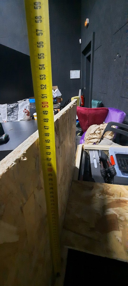 Menuiserie terminée  !

Le plateau est prêt pour les répétitions pour Quiz &amp; Strip !