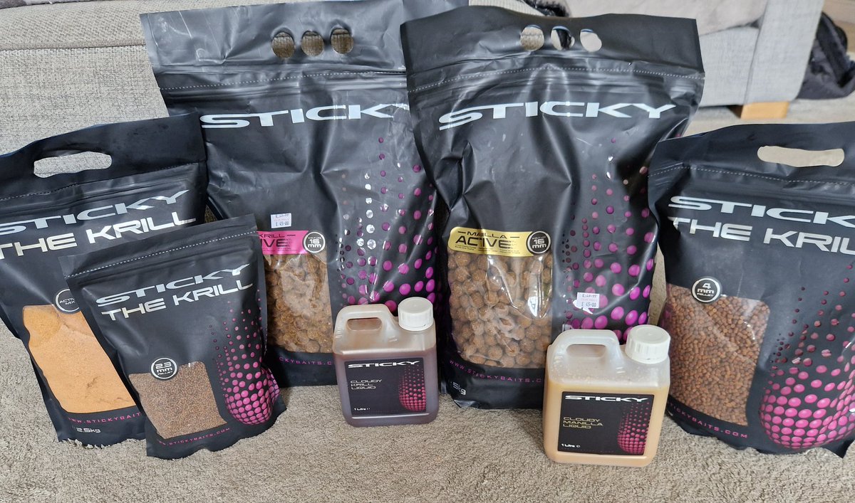 davesacker's tweet photo. Well my wallet is a little lighter but that's me set up for the next couple of months, I've tried the active freezer baits so thought I'd give these a go and see how they compare ๐ needed a boost to my fishy stick range too so selection or pellets and powder sorted #stickybaits https://t.co/mnvKE7RJHl