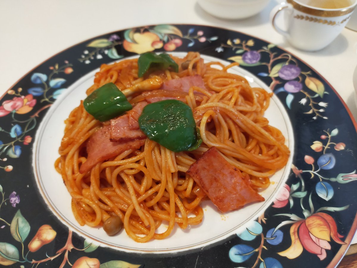 sho_vuitton_'s tweet photo. 今日の出品〜✨

頑張ったのでパスタ食べました♪
寝る前に10個ほど作業します。

って事で明日もガンバロー https://t.co/coh3iPK6Wj