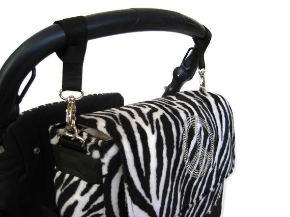 IsidoraDesigns's tweet photo. Looking for practical and stylish baby shower gift ideas? 
Explore Isidora Designs' latest collection of Diaper Bag Hooks - the perfect accessory for busy parents on the go!

Check me out:
https://t.co/kGbiB3Z0Bl https://t.co/DgiDmU4N0B