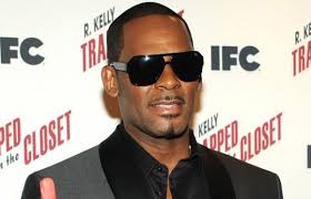 RKellySupporter's tweet photo. F R E E R . K E L L Y
#RKELLY #FREERKELLY
#ROBERTSKELLY
#INJUSTICE #DUEPROCESS
#RKELLYWASRAILROADED
#RKELLYWASSETUP
#PARENTSLIED #ACCUSERSLIED
#VICTIMSFORPROFIT
#DONTBELIEVEALLWOMEN
#OFFICERA #EMAILS #TASHAK
#BONJEANLAWGROUP
#APPEAL
#ISTANDWITHRKELLY
#PRAYERS #LOVE #SUPPORT https://t.co/mHRsppkTKM