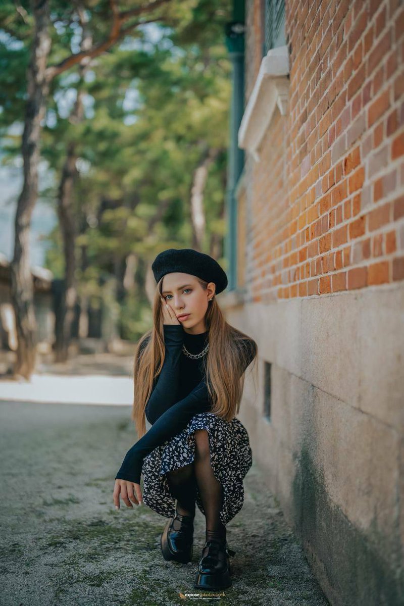 Let me introduce my sister, Anna. She's single, a bit shy but very gentle. She's seeking a polite gentleman to build genuine friendships and maybe find her better half. If you're interested, please connect via the link in my bio. <a href="/R7CDJ/">Richard Holmes</a>