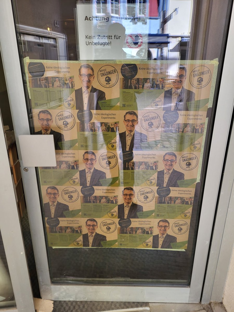 AndyGnaedinger's tweet photo. Wenn auch das 7. Plakat geklaut wird, muss man sich zu helfen wissen. Eine Woche noch...😅 https://t.co/bXxQUPNzzP