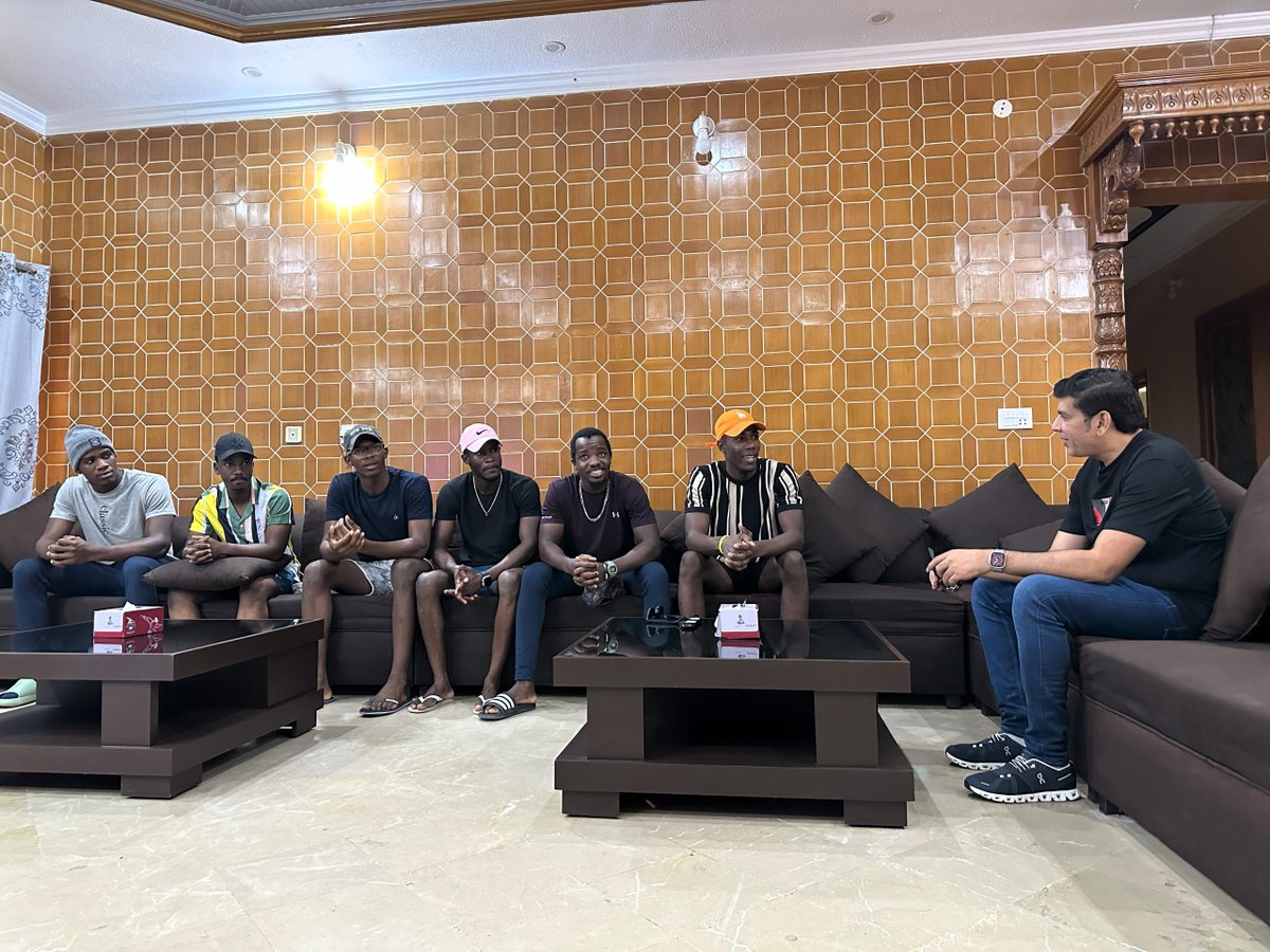 "Lahore Qalandars" Owner <a href="/sameenrana/">Sameen Rana</a> Meets The Dynamic New Additions 💥 |  PDP Zimbabwe Players🏆👏
#qalandarbrothers #qalandarfamily #Mainhoonqalandar #Dilse