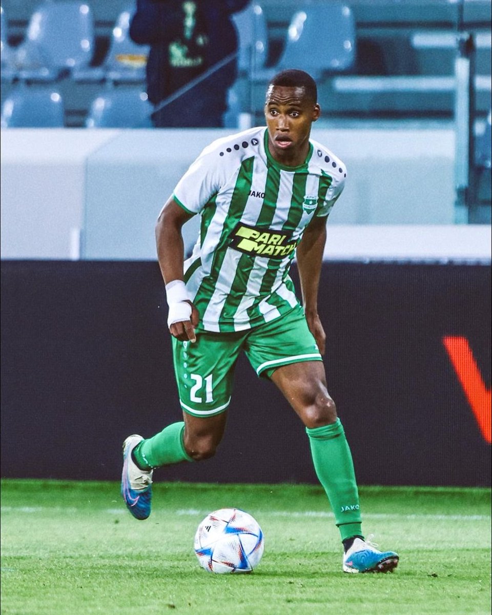 var_nu's tweet photo. Mihlali Mayambela🇿🇦- Aris Limassol🇨🇾

Vare sig han eller storebror Mark fick något större genombrott i Djurgården. Via Portugal och Israel så hittade han rätt på Cypern. Delaktig i ligavinst i våras och fina insatser i Europa nu. Även tagit plats i Sydafrikas landslag. https://t.co/q8rVewHyKR