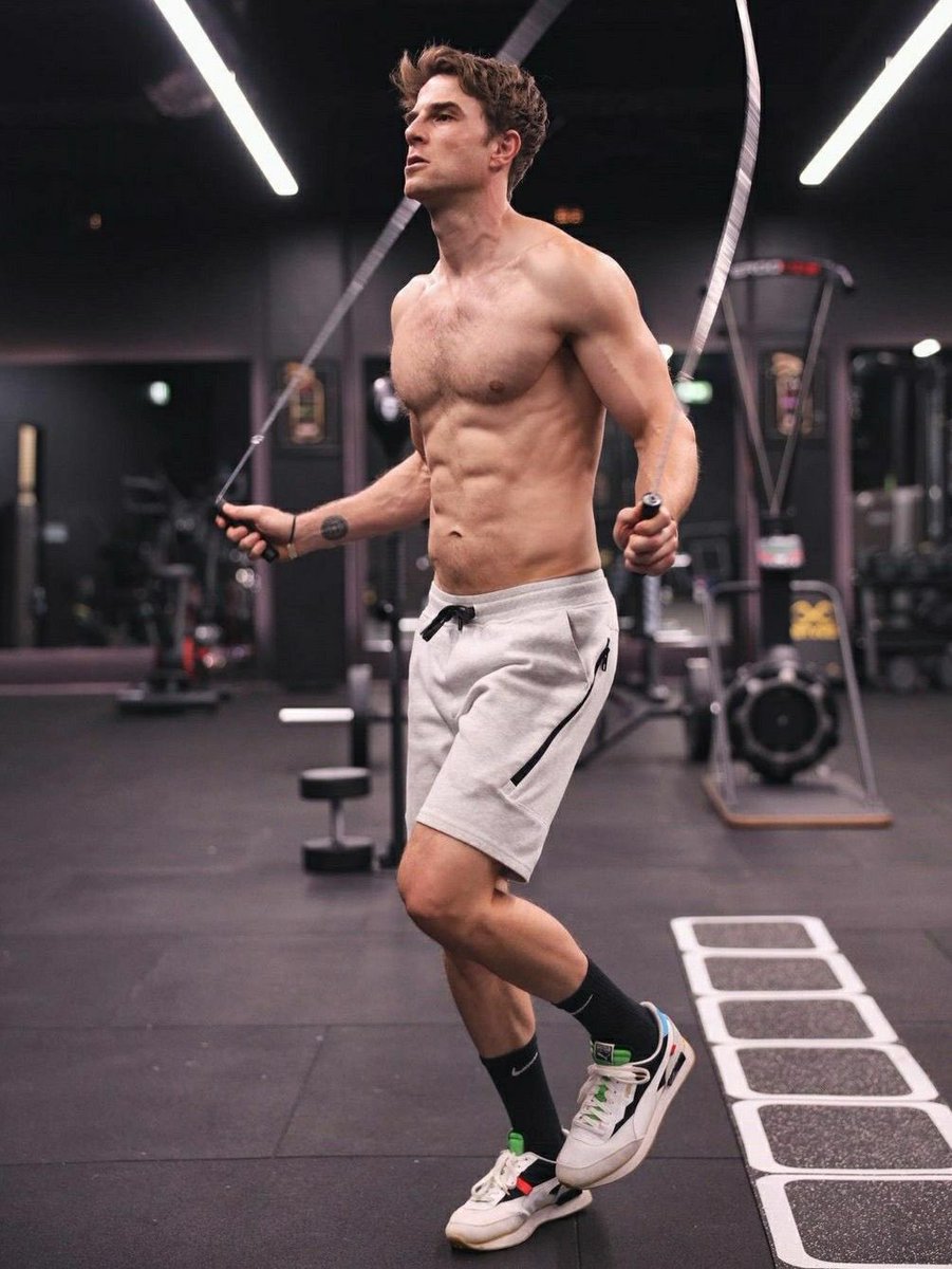  * 𝒌̲𝒐𝒍 𝒎̲𝒊̲𝒌̲𝒂̲𝒆𝒍𝒔𝒐𝒏 。 tweet media