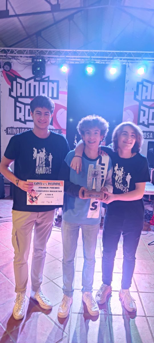 themiddle_offi's tweet photo. 🥇Primer premio en la segunda edición de jamón rock fest🔥🤟🔥
#jamon #rockfest #hinojosadelsuque #cordoba https://t.co/BojV2IsDnu