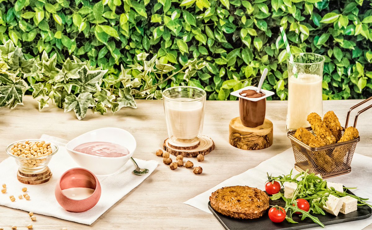 [Journée Mondiale de l'#Alimentation] Le saviez-vous ? La mission principale de #Sojaxa est de faire connaître au plus grand nombre les atouts nutritionnels et environnementaux des aliments au #sojafrançais et ainsi participer à créer un avenir alimentaire #durable 🌱 <a href="/agridemain/">#agridemain</a>