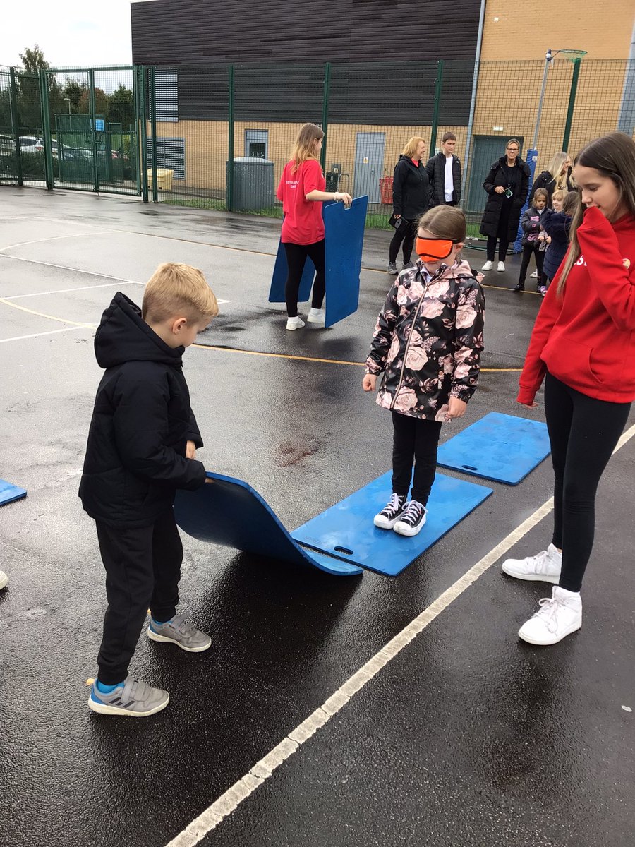 YRPinkClass's tweet image. What a fantastic day our new Beighton Bees had on Friday. They joined other council members from schools in the area for a fun day of sport and team building activities at Westfield School. Well done everyone!