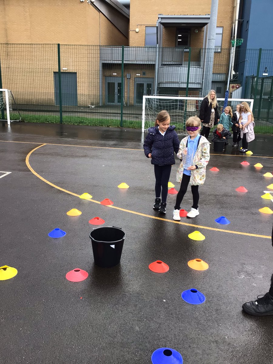 YRPinkClass's tweet image. What amazing team work from our Beighton Bees