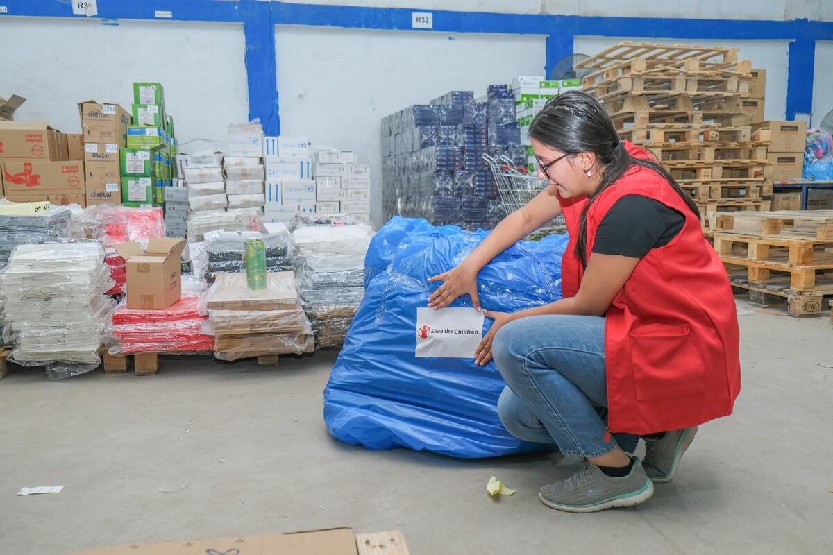 save_children's tweet photo. Our teams at @scegypt are ready to respond to children and families' needs in #Gaza. 

We are partnering with @EG_Red_Crescent to send supplies to the Gaza strip.

Emergency aid must be delivered, unimpeded. A safe passage across the border is needed. https://t.co/zUGs85CMBB