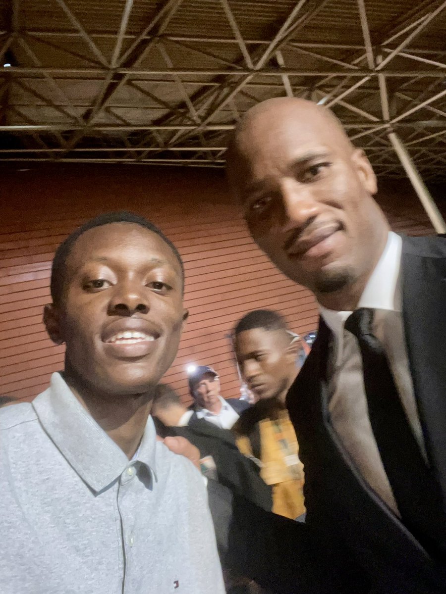 malick_1017's tweet photo. C’est avec une immense joie que j’ai pu rencontrer mes plus grandes star du #foot_ivoirien_et_international @didierdrogba @salomonkalou @YayaToure et @SMane_Officiel à la cérémonie du tirage officiel de la CAN 2023 ce jeudi 12 octobre au palais d’exposition d’Abidjan https://t.co/mnfF9nmaoX
