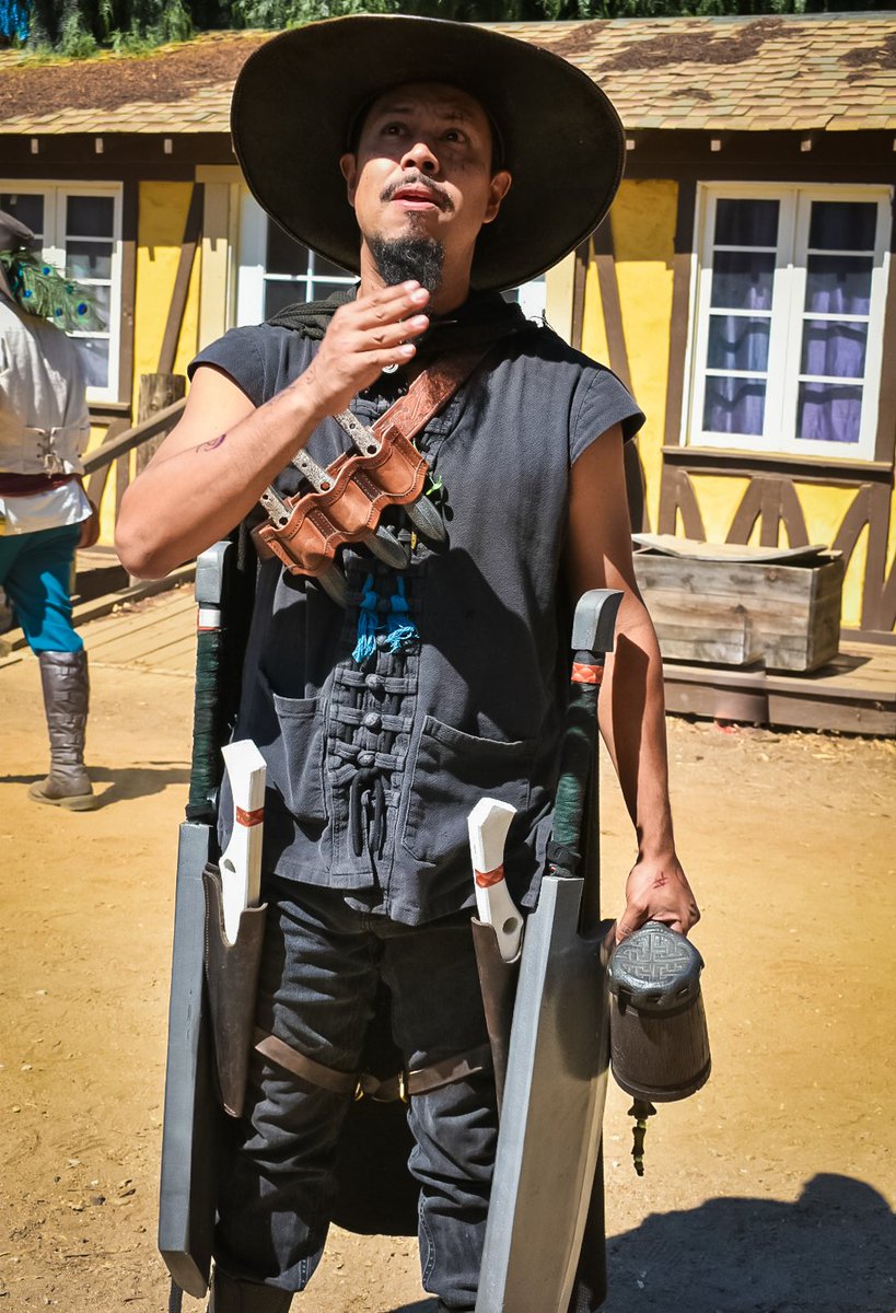 LostInHash's tweet photo. Me looking like a badass at #TwinMask #LARP
Photos by @TaylissForge who always makes me look good. https://t.co/C4ejhljrOQ