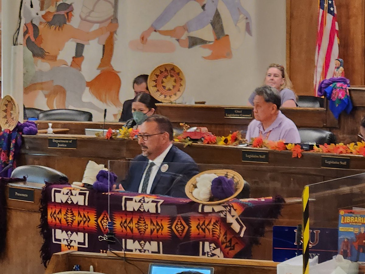 I am grateful to see Secretary <a href="/Adrian_Fontes/">Adrian Fontes</a> here at the Fall 2023 Navajo Nation Council Session. New kiosk at <a href="/nativehealthphx/">NativeHealthPhoenix</a> 🎊, recently adopted recommendations from Navajo Nation  Speaker Curley.💪🏾 &amp; working on more voter protections! 🙌🏽