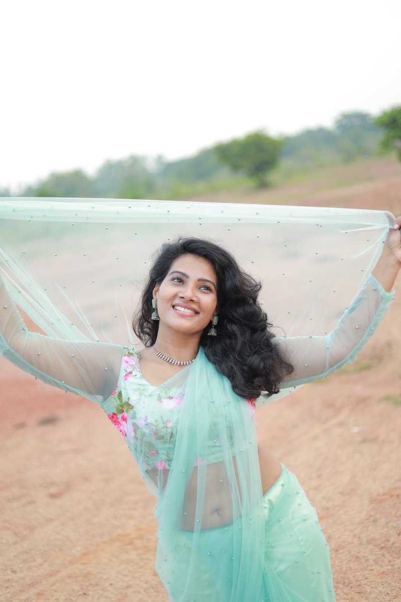 DreamerT96's tweet photo. #DhivyaDuraisamy
T #Thoupul 😍 https://t.co/wehaRzjk3G
