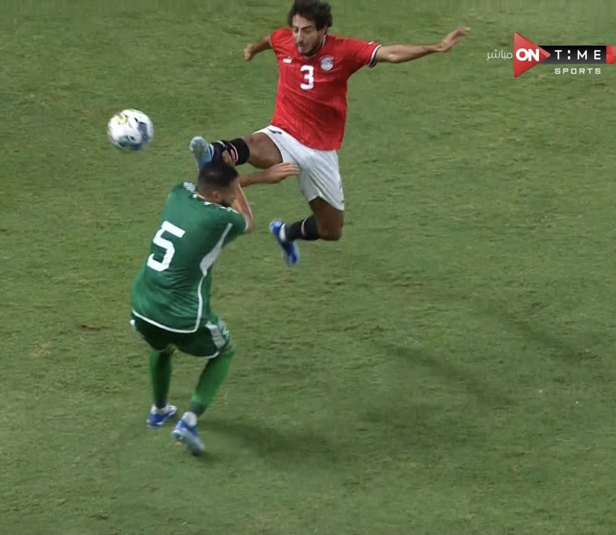 Égypte - Algérie un match amical ? Cette photo vaut mieux que des mots