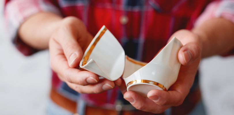 Get the Repair Shop spirit! Check out our tips on how to fix up your belongings so they're good as new 🔨  vcuk.link/RepairShopSpir…