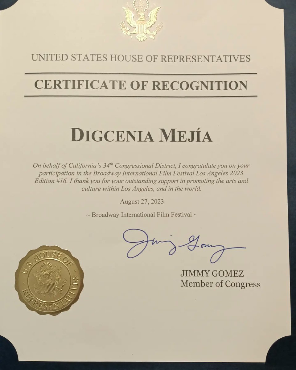 Lunes con 'L' de a seguirLe echando ganas. Gracias por este reconocimiento 🎬
Thank you BIFF, Los Angeles & Jimmy Gomez.

#recognition #certificate #losangeles #filmmaker #femalefilmmakers #cineastas🎥 #mujerescineastas #reconocimiento