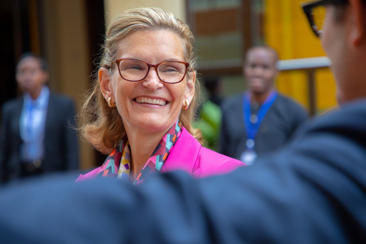 eugene_uwimana's tweet photo. It was a great honor to interview Ms. Doreen Bogdan-Martin, @ITUSecGen.
She is in #Rwanda for the Smart Africa Steering Committee and #MCW23. Great to learn about @ITU's work and its commitment to connect the world, Leaving no One Behind. @SDGoals
📷Aristide Muhire🙏 https://t.co/TMhk2c35Cm