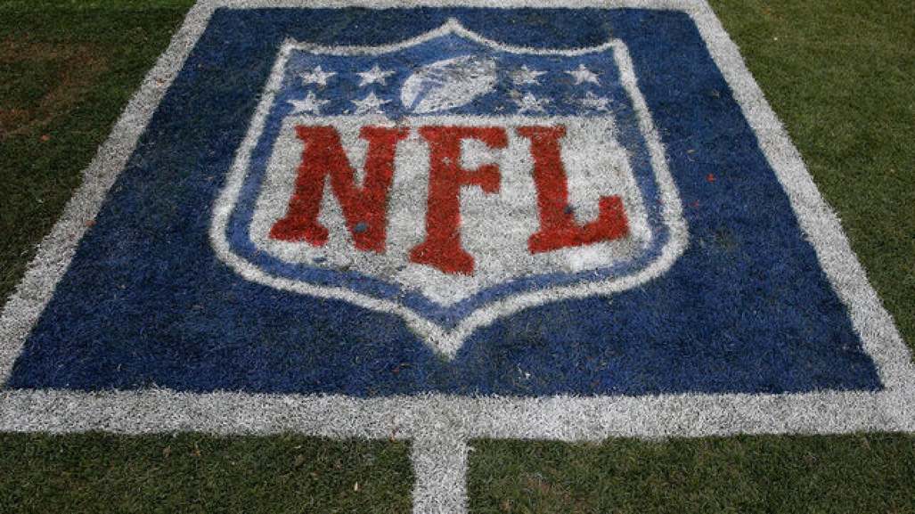 Michael67591871's tweet photo. The Super Bowl is not only a game, but a cultural event that brings people together from all walks of life.
🔥🔥🔥🔥 #FutureofFootball #NFLDraft? #NFLCombine #DENvsAZ #JAXvsDAL #DUUUVAL  
Source: https://t.co/9U0H674qnJ https://t.co/SMkWbNHQ4S