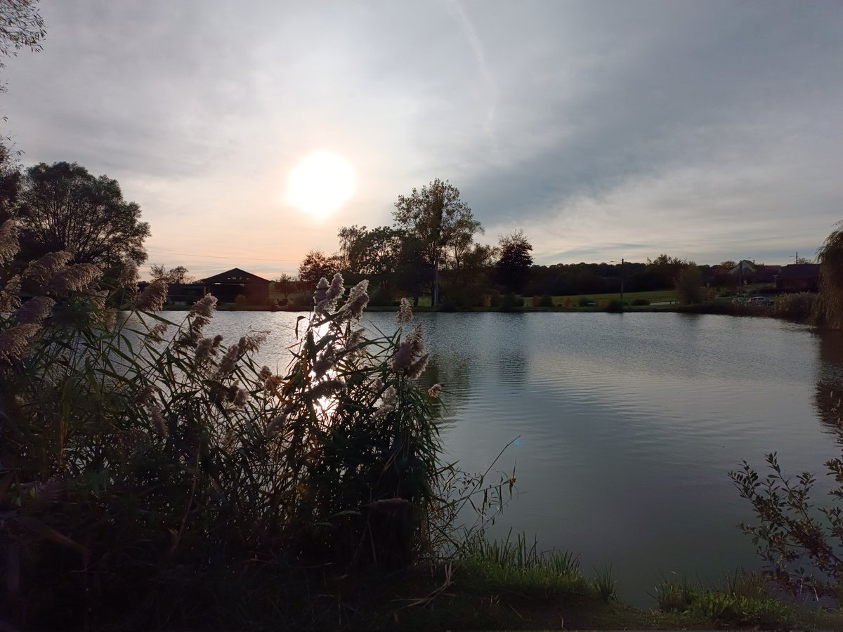 Dernière nuit avant le CROSS du <a href="/clgBouligny/">Collège de Bouligny</a> qui a lieu demain dès 8h55 aux Étangs 💪🔥 ! Nous vous attendons nombreux pour donner de la voix et encourager nos élèves ! 📣🏃‍♀️🏃 Ça va aller très vite ! ⚡💨 <a href="/geoloiodice/">Geoffrey Loiodice</a> <a href="/unss_54/">UNSS 54</a> <a href="/unssncymtz/">UNSS_Nancy-Metz</a> <a href="/deptmeuse/">Département Meuse</a> <a href="/DSDEN55/">DSDEN55</a> <a href="/acnancymetz/">Académie de Nancy-Metz</a> <a href="/unss/">UNSS_National</a>