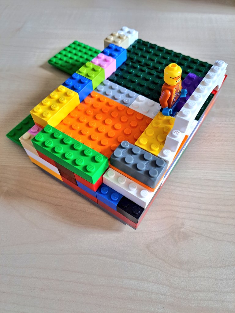 EmmaZollner87's tweet photo. Lego therapy this afternoon and the challenge was...... to build a house with a garage, balcony or a garden. 🏡❤️
Some amazing structures designed by our students today. #teamwork #legotherapy #ks2 #primary #thisap #nurture @Head_TheHeights https://t.co/7QoUVDuMqJ