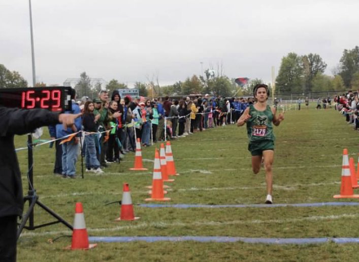 jeromeceltics's tweet photo. Big Congratulations to our Boys Cross Country team, winning their 4th straight OCC title on Saturday! On to @OHSAASports Districts! 🔰🏃🏽‍♂️💨🔥#thegoldstandard https://t.co/KWUbE2sYtx