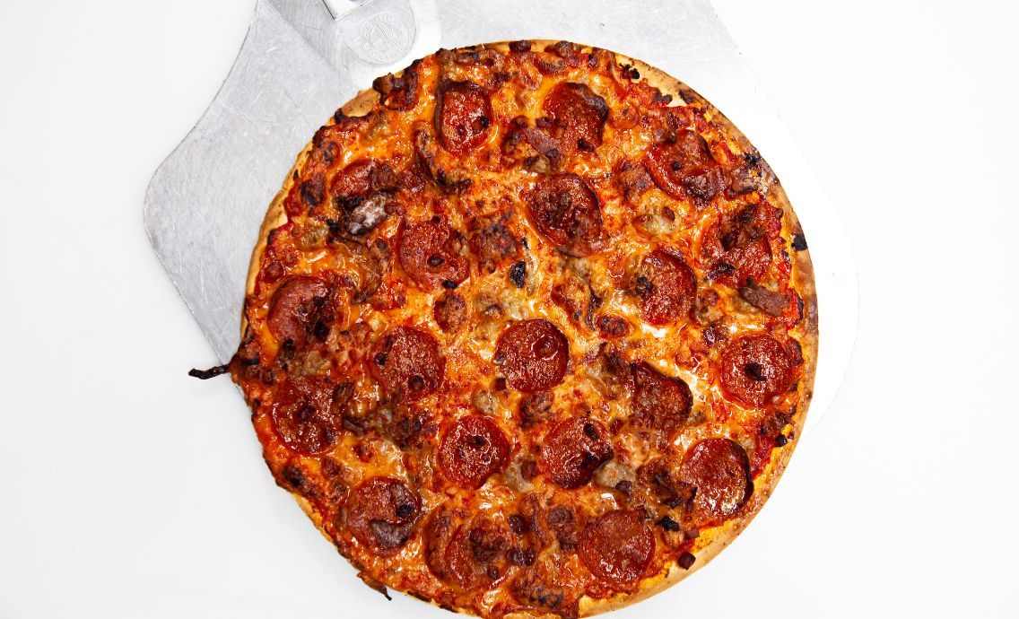 Dogtownpizzas's tweet photo. Swipe to bake π₯β‘οΈ
#DTP #FrozenFresh #STLstylePizza #FromtheLou #FrozenPizza #PizzaHeaven #DogtownPizza #PizzaforDinner #CookItCrispy #FreshOutTheOven #handmade #freshlyfrozen #4meat #thinandcrispy #handmadeinstl #localstl #stlfoodies #fromthelou #squareslice #creamycheese https://t.co/YscHrvssE9