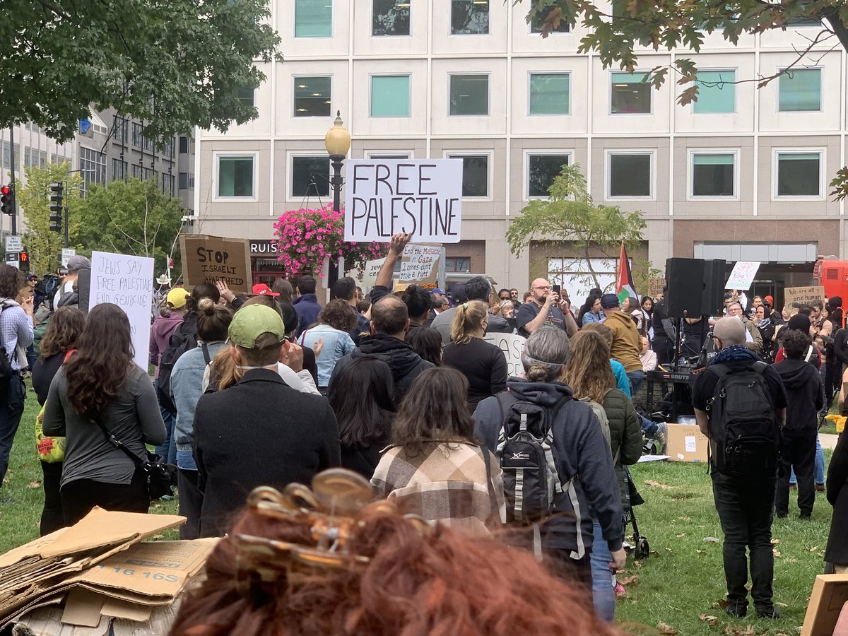 Jewish led protest in DC now on Palestine <a href="/jvplive/">Jewish Voice for Peace</a> <a href="/IfNotNowOrg/">IfNotNow🔥✡️</a> will be going to White House shortly. Scores reportedly ready to be arrested.