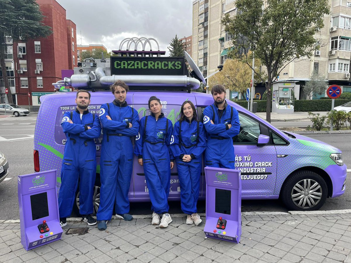 KumihoEsports's tweet photo. Caza Cracks en ACCIÓN!! 🎮👾💥
Cuidado que la próxima semana la Madriguera volverá a la caza en un nuevo centro! 🦊
¿Serás tú el próximo crack? 🕹️
@MadridinGame
#BORN2EDUCATE
#BORN2INNOVATE https://t.co/SuMVmMTrQe