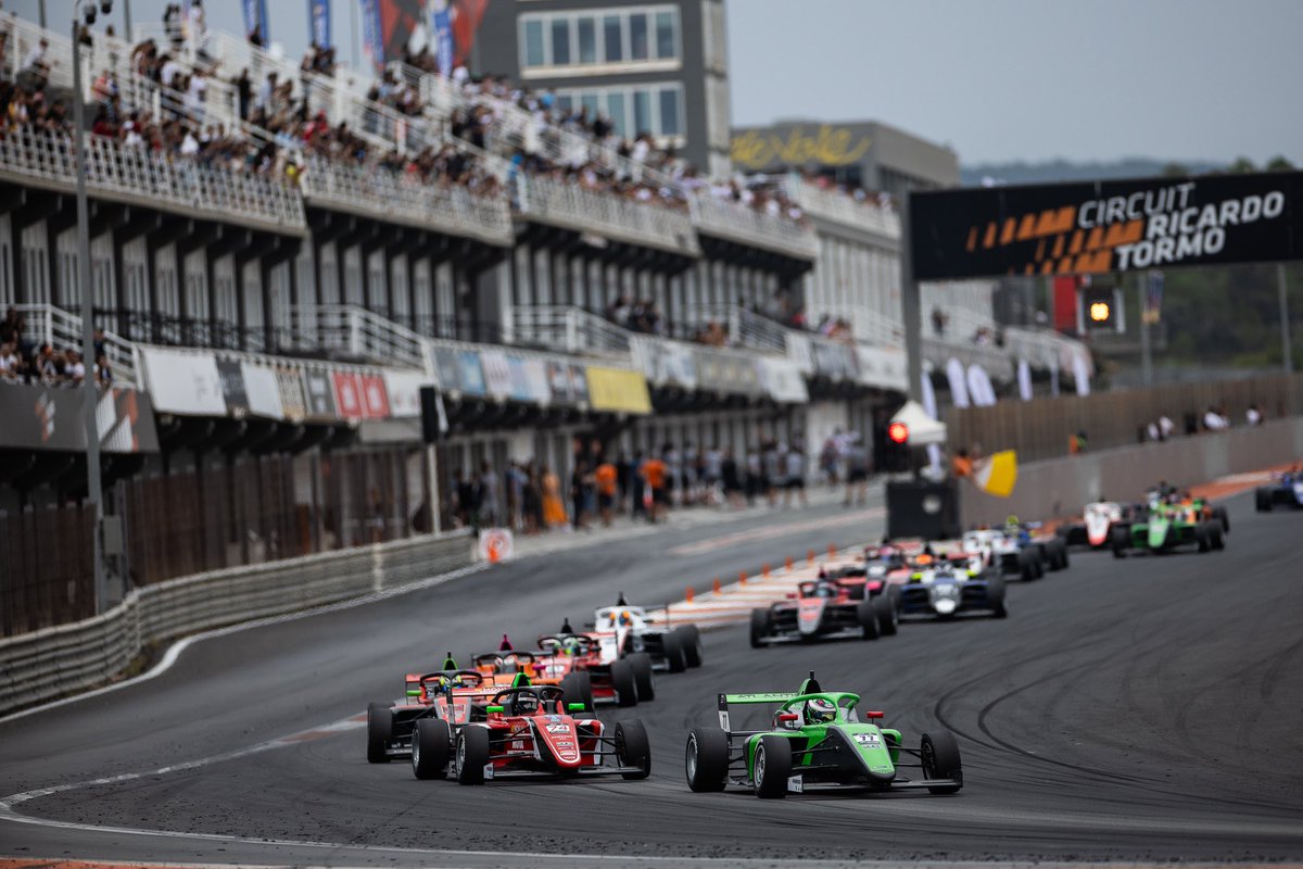 Daniel Maciá Amador tweet media