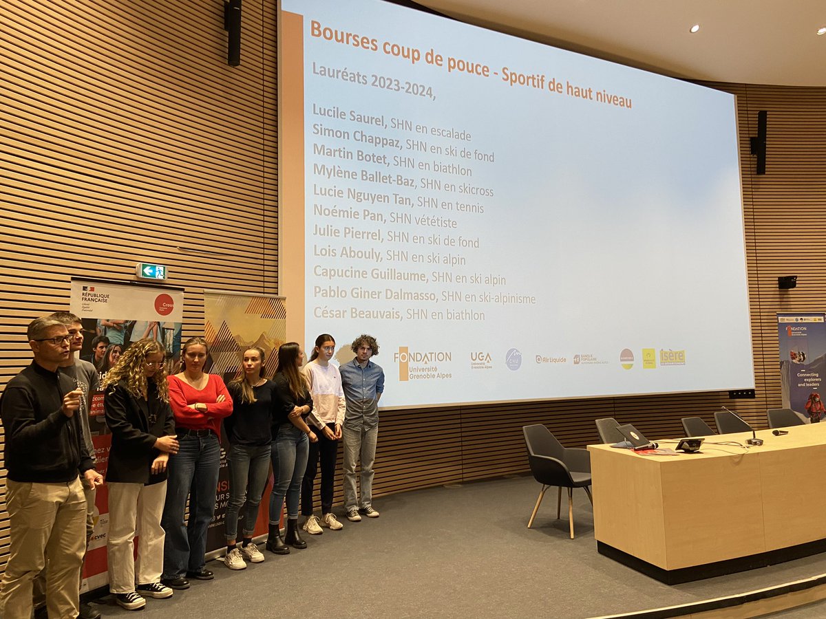 Bravo aux 24 lauréats des Bourses coup de pouce 2023 de la @Fond_UGA : 4 étudiants artistes de haut niveau, 9 personnes en situation de handicap et 11 sportifs de haut niveau. 👏👏