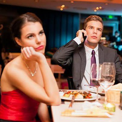 choquei's tweet image. 🚨MUNDO: Mulher pede 48 ostras no primeiro encontro com homem, que decide sair de fininho para não dividir a conta de R$ 930. O homem foi ao banheiro e desapareceu.