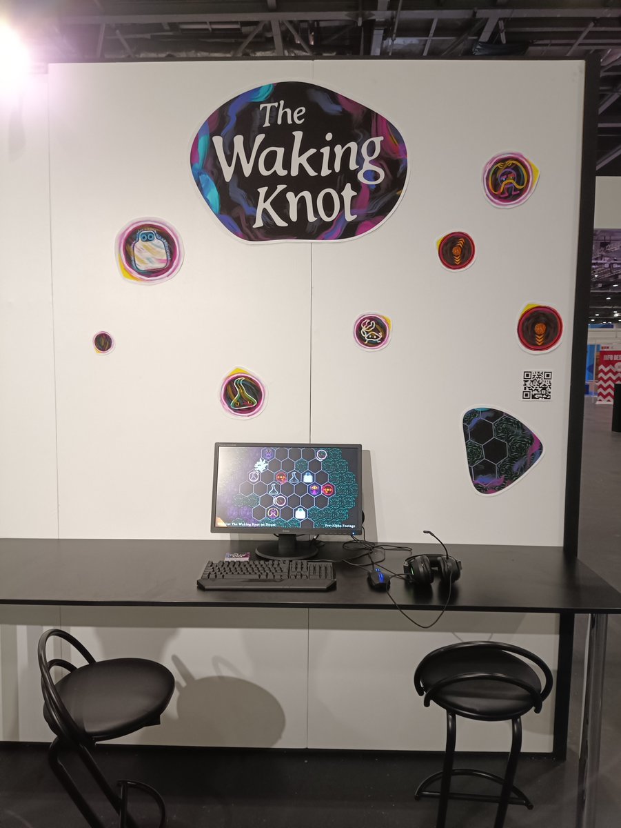 What a pleasure to regard video games with the whole <a href="/TheWakingKnot/">The Waking Knot</a> crew and other fine Leftfield Collection folks at <a href="/EGX/">EGX</a>. David Hayward curated a lovely enclave of treasures... what better place to stand for 32 hours?