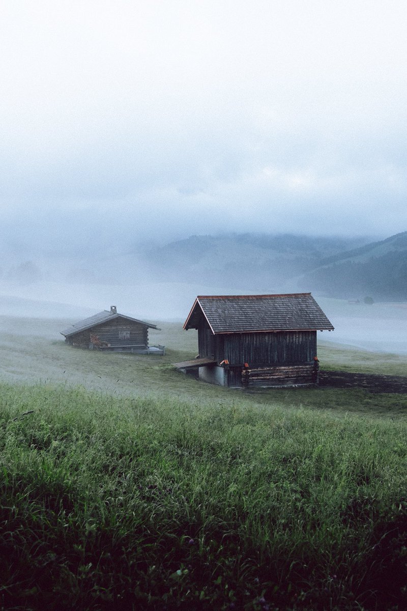 minespreto's tweet photo. Misty morning at Alpe di Siusi 🤍 https://t.co/mjq42vCkfE