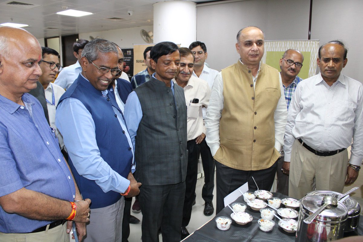 rlbcaujhansi's tweet image. World Food Day 2023 theme &apos;Water is Life, Water is Food. Leave no one behind&apos; celebrated at university campus, inaugurated by Hon&apos;ble VC Dr. A. K. Singh and Dr. Amaresh Chandra, Director IGFRI.
@AgriGoI @icarindia @nstomar