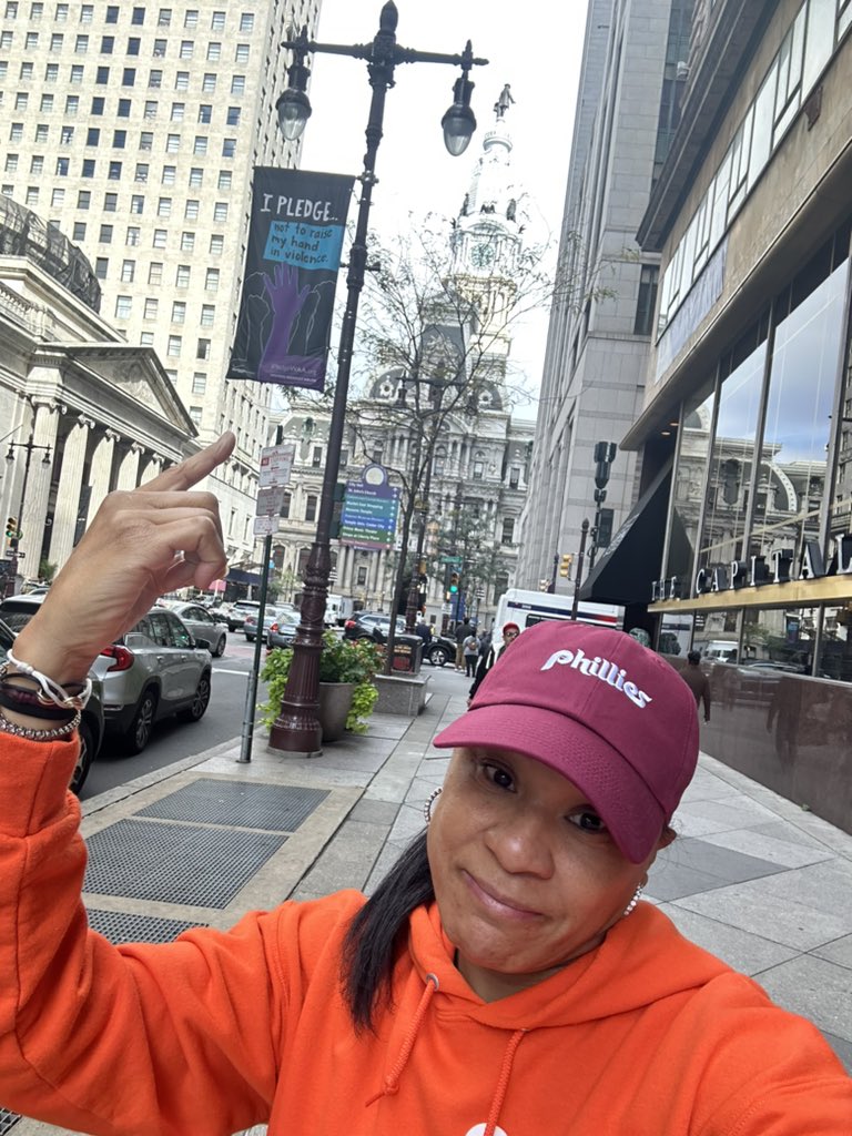 In the city to throw out the first pitch at the <a href="/Phillies/">Philadelphia Phillies</a> game tonite!  Had to stop by <a href="/mitchell_ness/">Mitchell & Ness</a> to get some vintage gear!  Let’s goooo Phils!!!