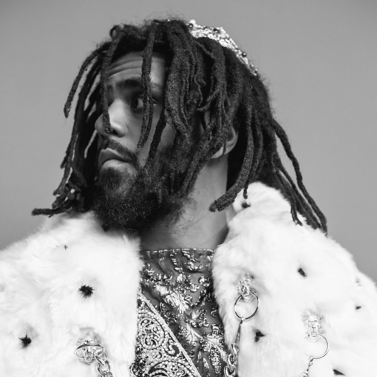 chartdata's tweet image. J. Cole officially earns the first #1 hit of his career on the Hot 100 with "First Person Shooter".