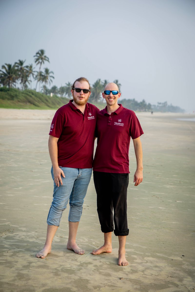 Hewshott tweet media