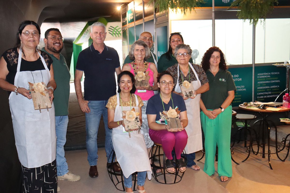 sistemafaemg's tweet image. 🌹Aconteceu: 51ª Festa das Rosas e Flores 2023, em #Barbacena! O Sistema Faemg Senar e o #SindicatoRural de Barbacena marcaram presença com um estande. 

🔍 Leia mais: mla.bs/354b2087

#FestaDasRosas #BelezaNatural