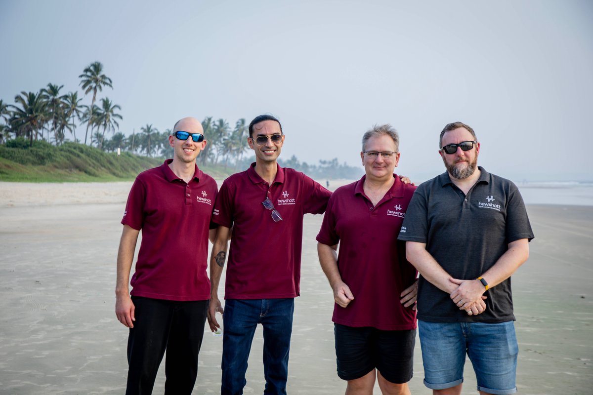 Hewshott tweet media